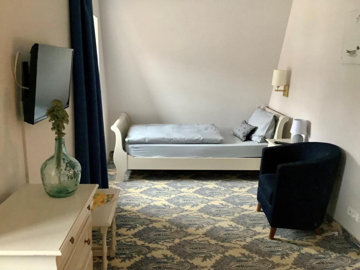 Strandhotel Berg 施坦贝尔格湖畔贝格 外观 照片