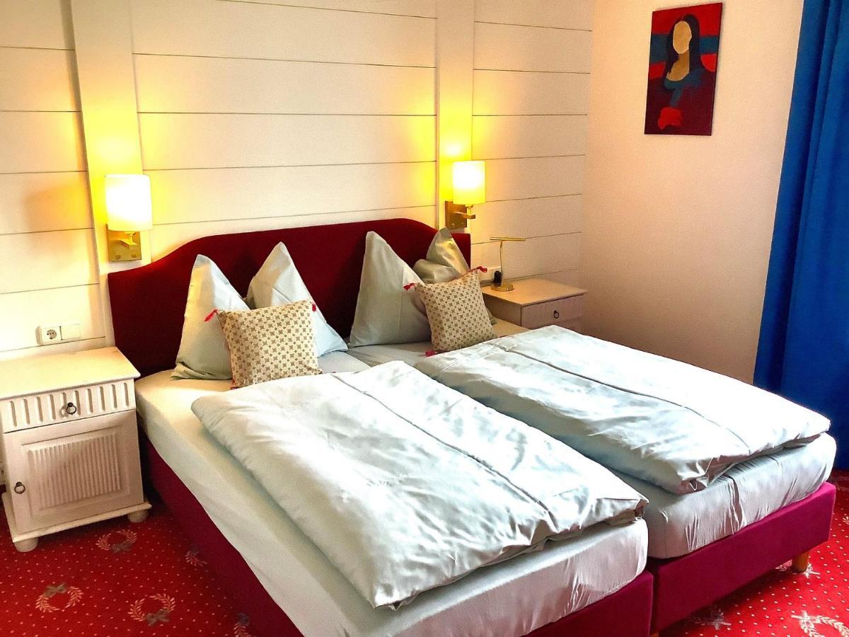 Strandhotel Berg 施坦贝尔格湖畔贝格 外观 照片
